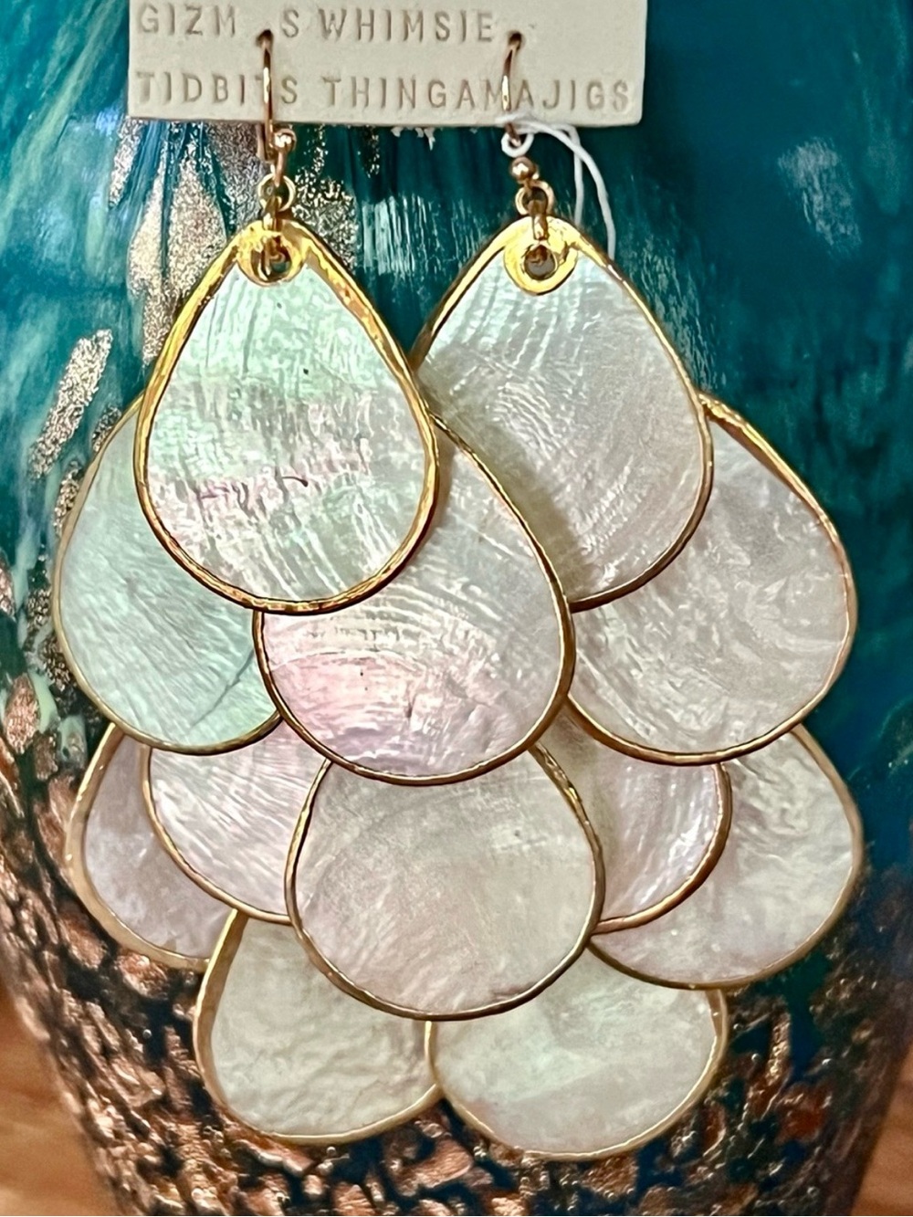 πΊπHPππΊ NWT Anthropologie Mother of Pearl Shell Chandeliers - Picture 4 of 14